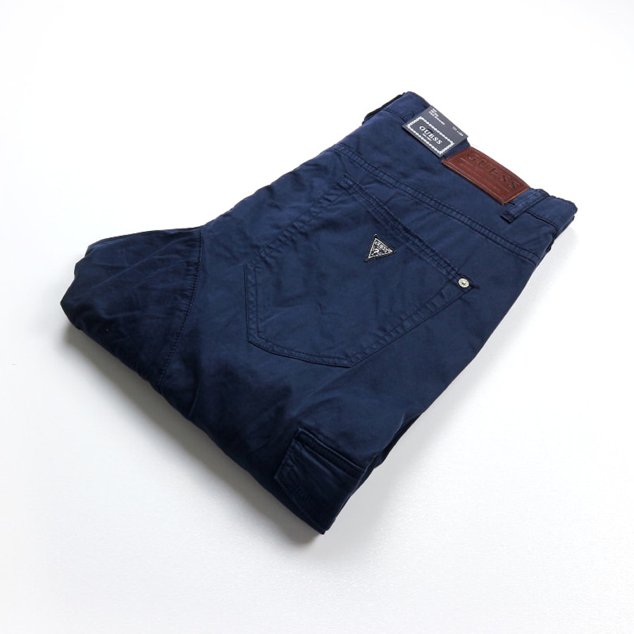 Guess férfi nadrág, sötétkék, pamut, slim fit, mid rise - Image 4